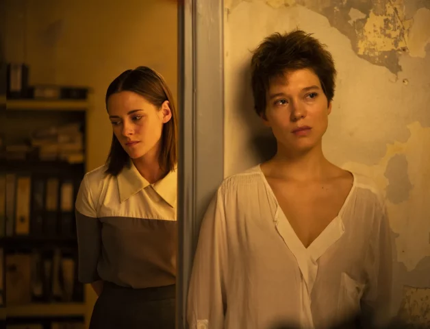 Where To Watch Crimes Of the Future For Free?