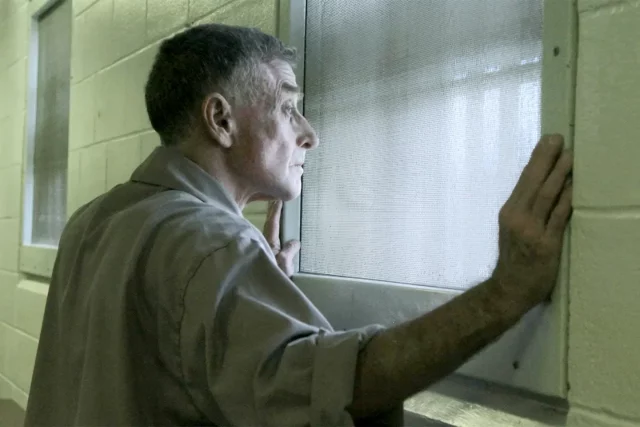 Where To Watch The Staircase For Free Online? Unsolve A Mysterious Case!