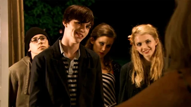 Where To Watch Skins For Free In 2022? Underrated Teenage Gem!