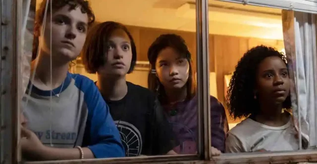 Where To Watch Paper Girls For Free Online | Time Traveling Madness!