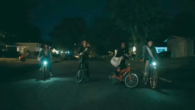 Where To Watch Paper Girls For Free Online | Time Traveling Madness!