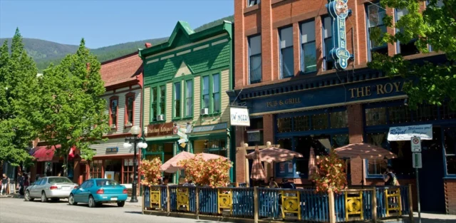 Where Was Roxanne Filmed? Steve Martin and Daryl Hannah’s Classic Romantic Comedy!