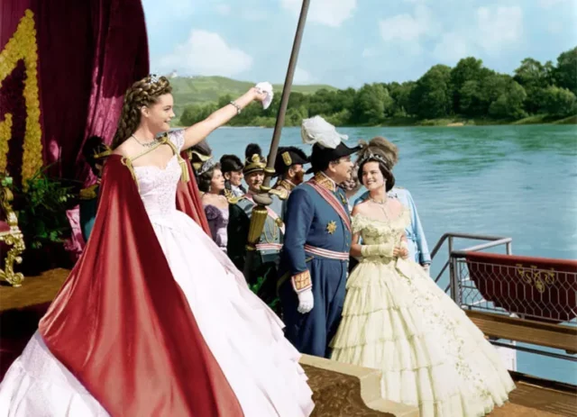 Where To Watch The Empress For Free? Bow Before The Queen!
