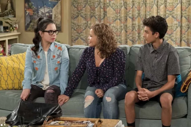 Where To Watch One Day At A Time Season 4 For Free Online? A Highly Rated Comedy Drama Show!