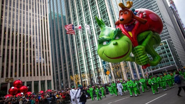 Where To Watch Detroit Thanksgiving Parade For Free Online? Magical Vibes!