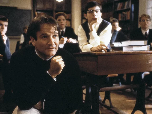 Where To Watch Dead Poets Society For Free Online? Classic Teen Drama Movie!