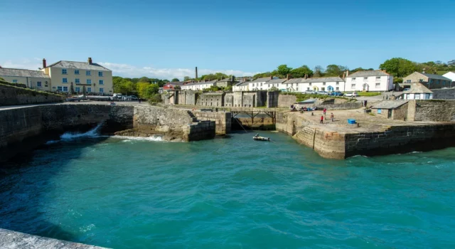 Where Was Poldark Filmed? Best Novel Adaptation Series!